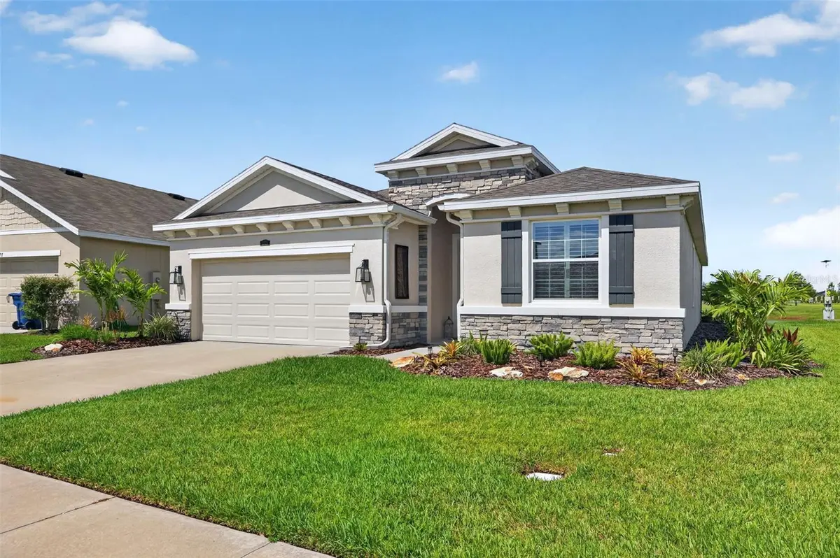 8955 BOWER BASS CIR, Wesley Chapel, FL 33545