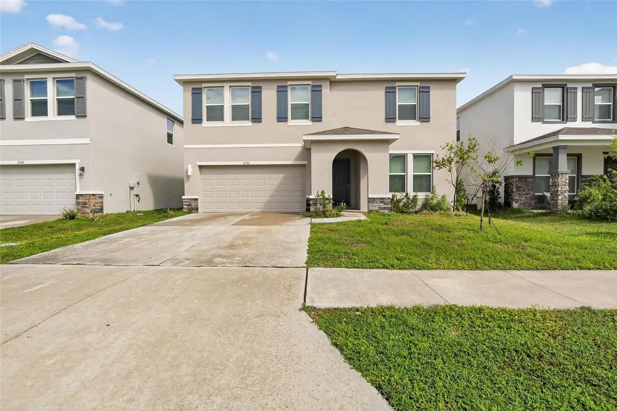 2546 WARREN ACRES BLVD, Wesley Chapel, FL 33543
