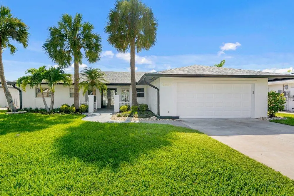 3924 VERSAILLES DR, Tampa, FL 33634