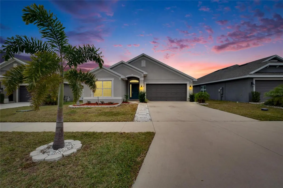 14525 SCOTTBURGH GLEN DR, Wimauma, FL 33598