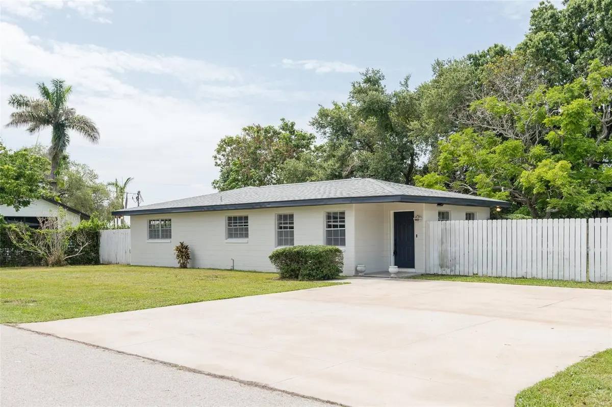 2421 LINSEY ST, Tampa, FL 33605