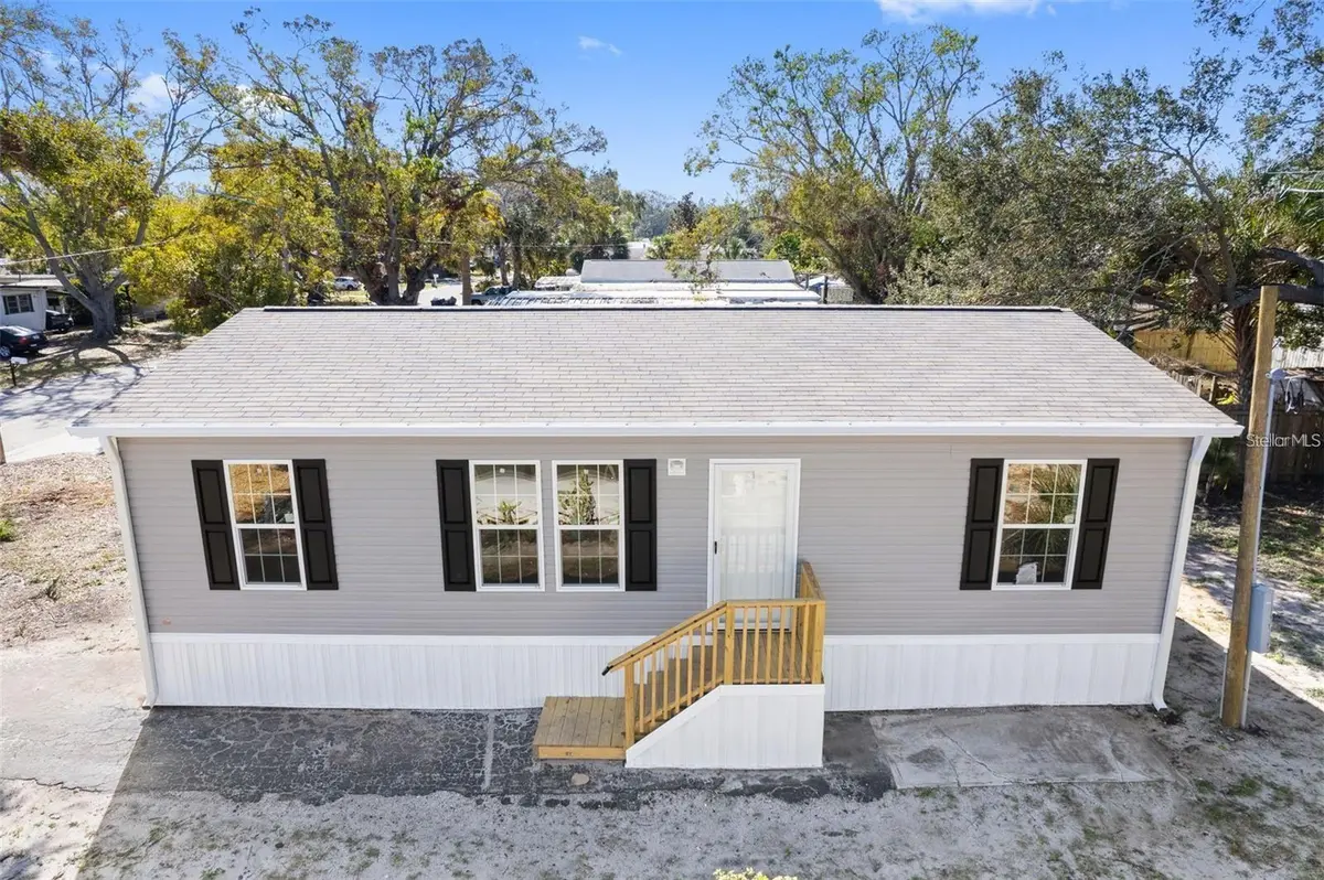 5234 YELLOW PINE ST N, St Petersburg, FL 33709