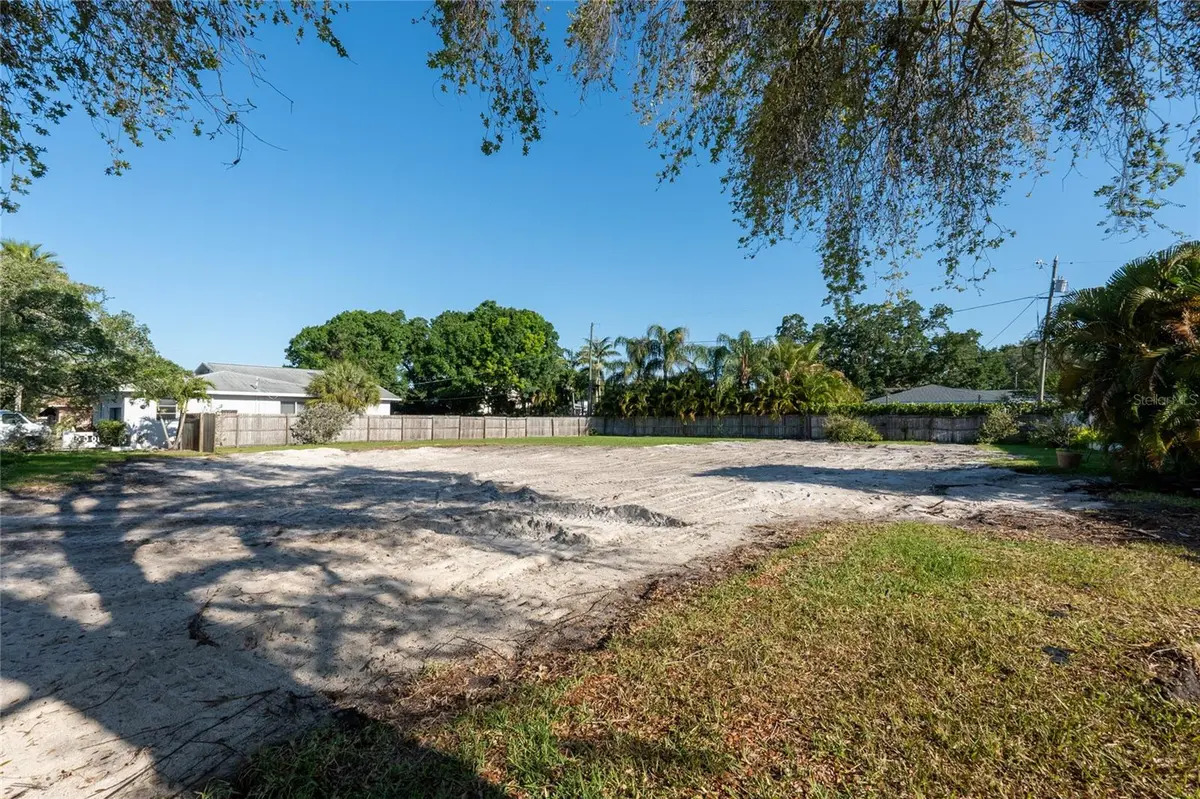 1020 SNELL ISLE BLVD NE, St Petersburg, FL 33704