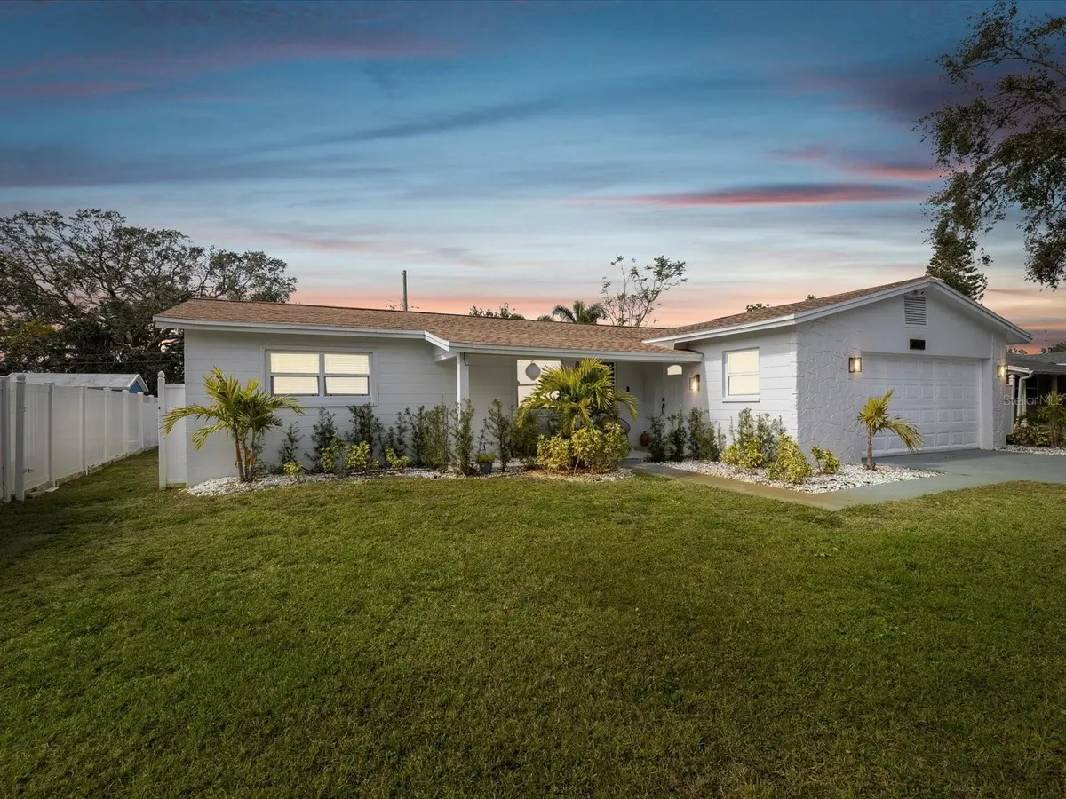 10264 OAKHURST RD, Largo, FL 33774