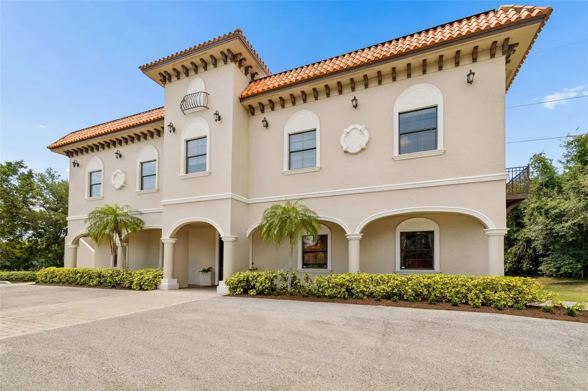 6730 W LINEBAUGH AVE, Tampa, FL 33625