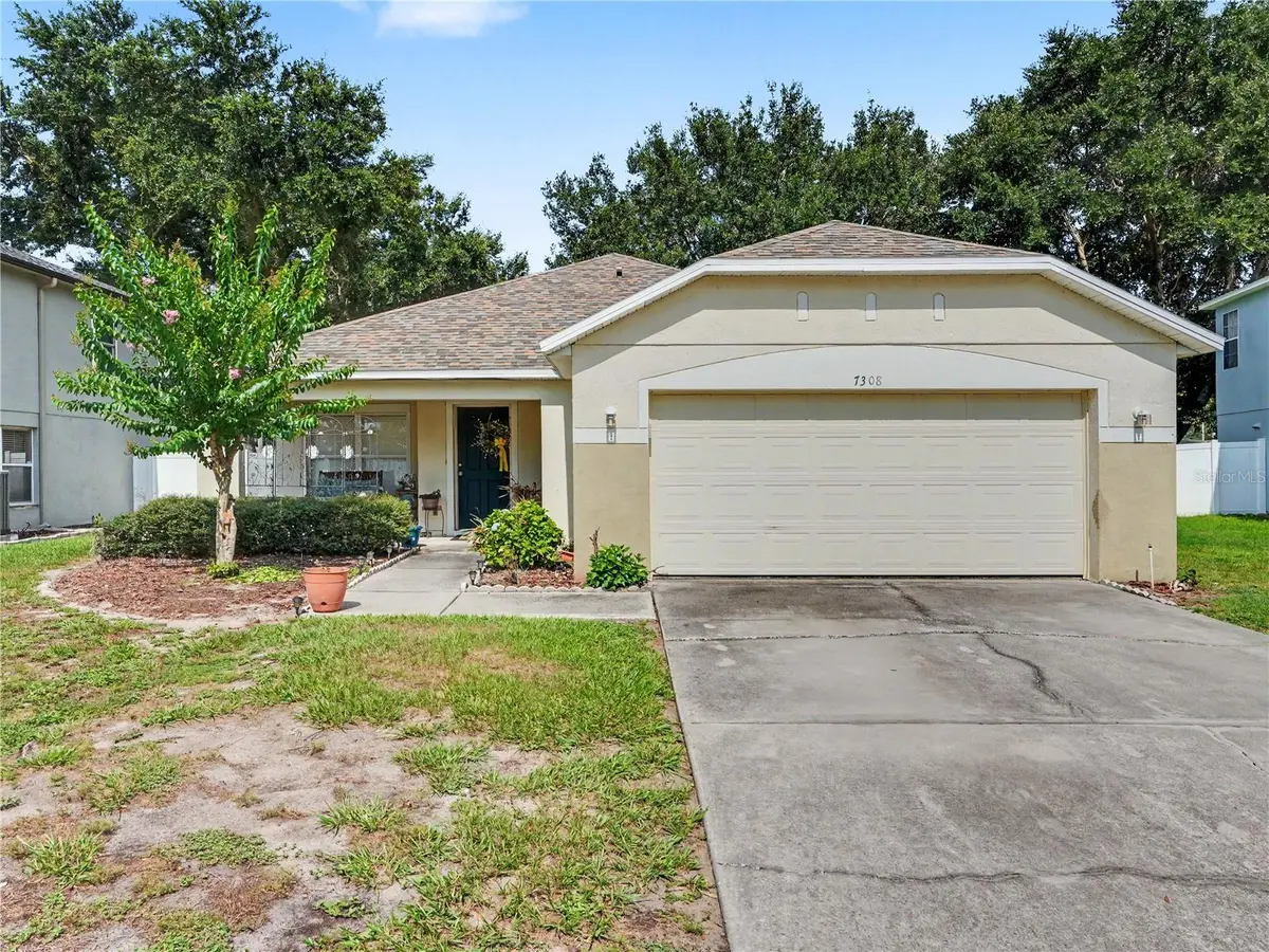 7308 HUNTERS GREENE CIR, Lakeland, FL 33810
