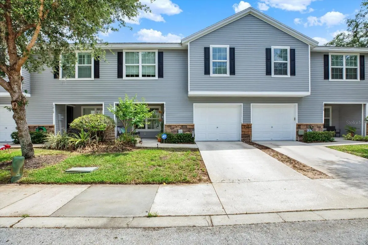 3017 MOJAVE OAK DR, Valrico, FL 33594