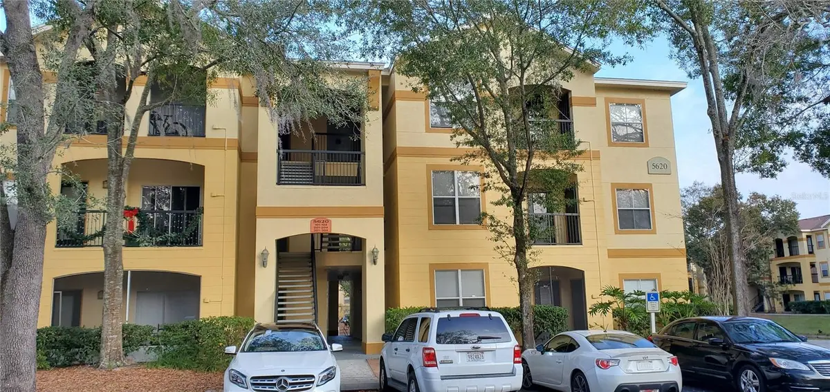 5620 PINNACLE HEIGHTS CIR #304, Tampa, FL 33624