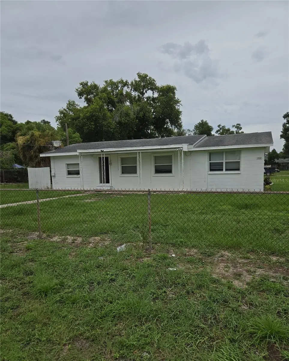 1402 MALUHIA DR, Tampa, FL 33612