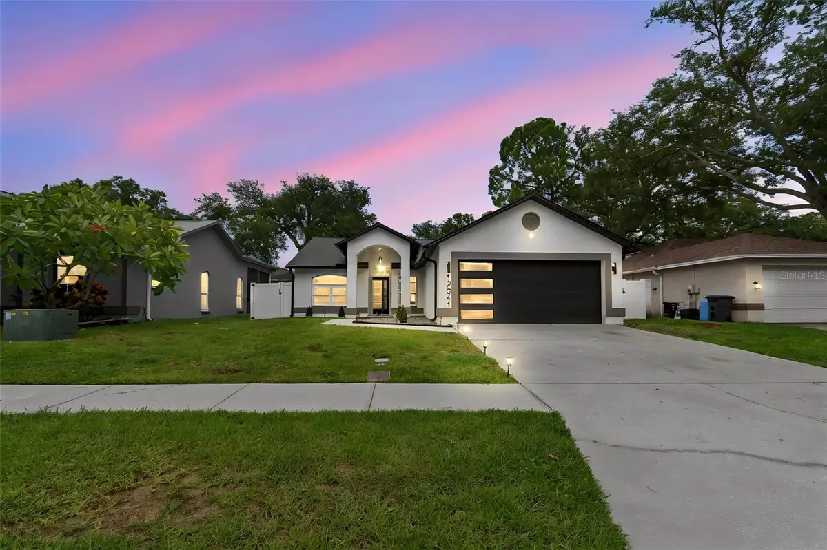 12041 68TH ST, Largo, FL 33773
