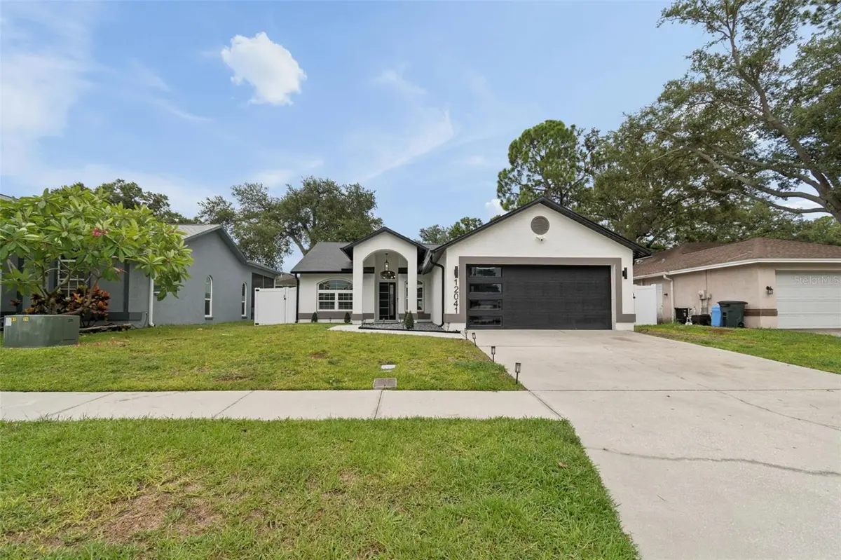 12041 68TH ST, Largo, FL 33773