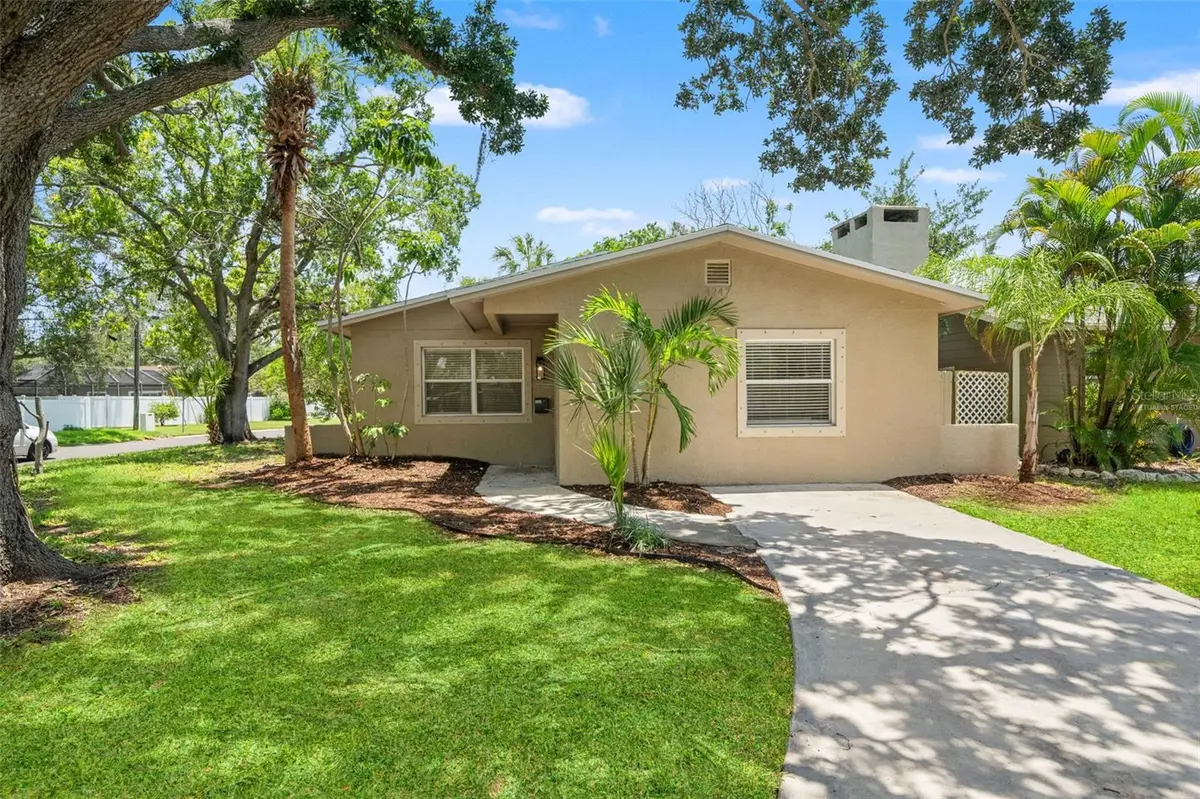 4247 HELENA ST NE, St Petersburg, FL 33703