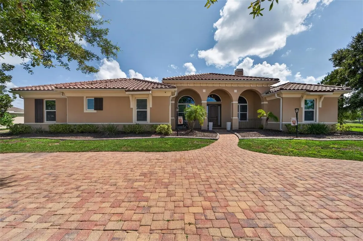 5207 LAKE VENICE DR, Wimauma, FL 33598