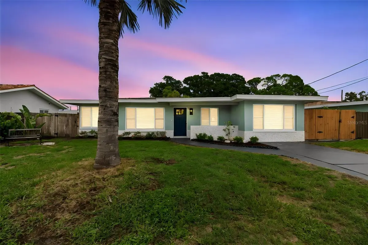 403 DRIFTWOOD DR W, Palm Harbor, FL 34683