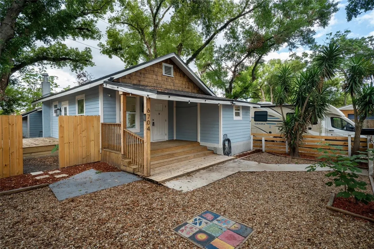 6704 N TALIAFERRO AVE, Tampa, FL 33604