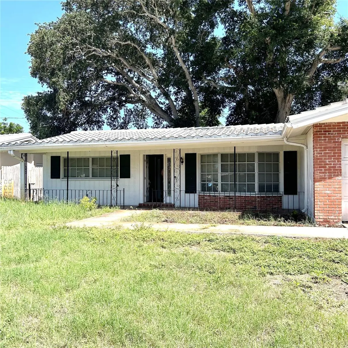 2152 GREENBRIAR BLVD, Clearwater, FL 33763