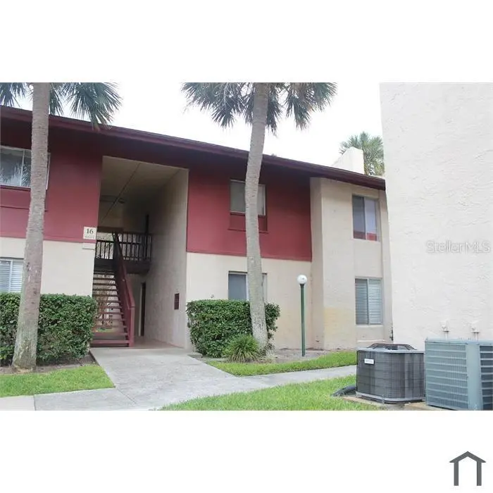 8605 CHAMPLAIN CT #84, Tampa, FL 33614