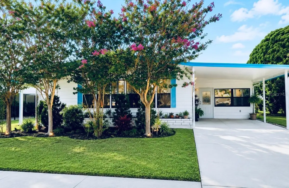 3937 CHRIS DR, Wesley Chapel, FL 33543