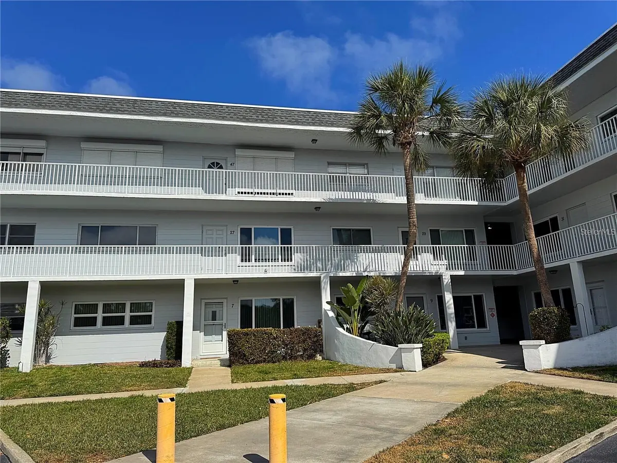 2001 WORLD PARKWAY BLVD #7, Clearwater, FL 33763