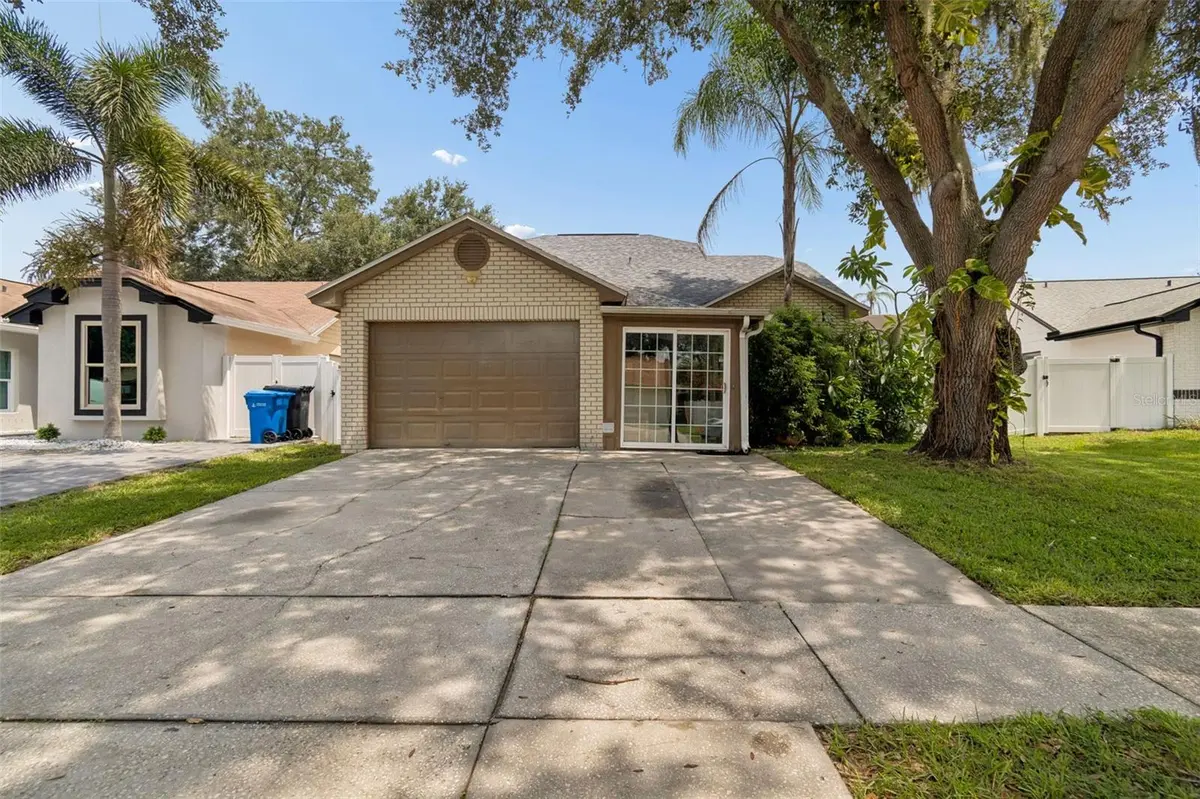 5485 FRIARSWAY DR, Tampa, FL 33624