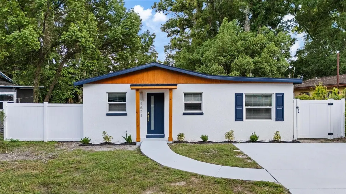 3621 E COMANCHE AVE, Tampa, FL 33610