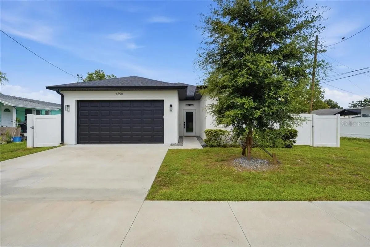 4390 44TH ST N, St Petersburg, FL 33714