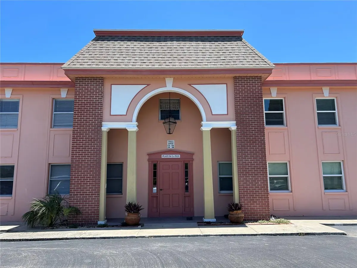 7011 PLACE DE LA PAIX #1A, St Petersburg, FL 33707