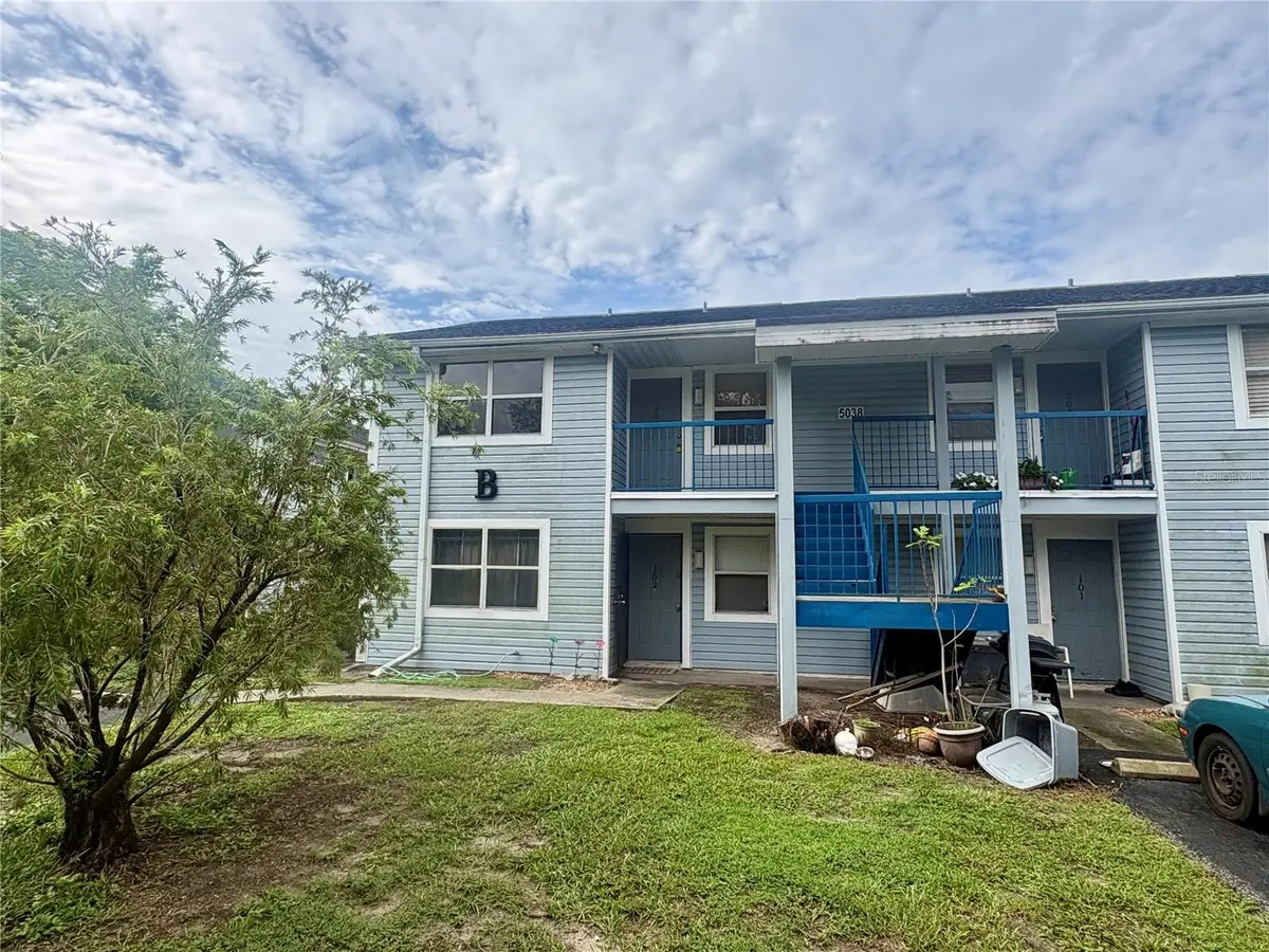 5038 TERRACE PALMS CIR #202, Tampa, FL 33617