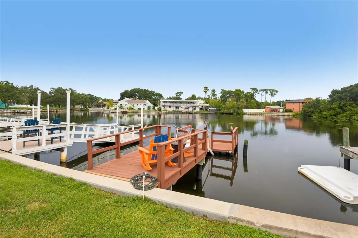 609 WESTWINDS DR #4, Palm Harbor, FL 34683