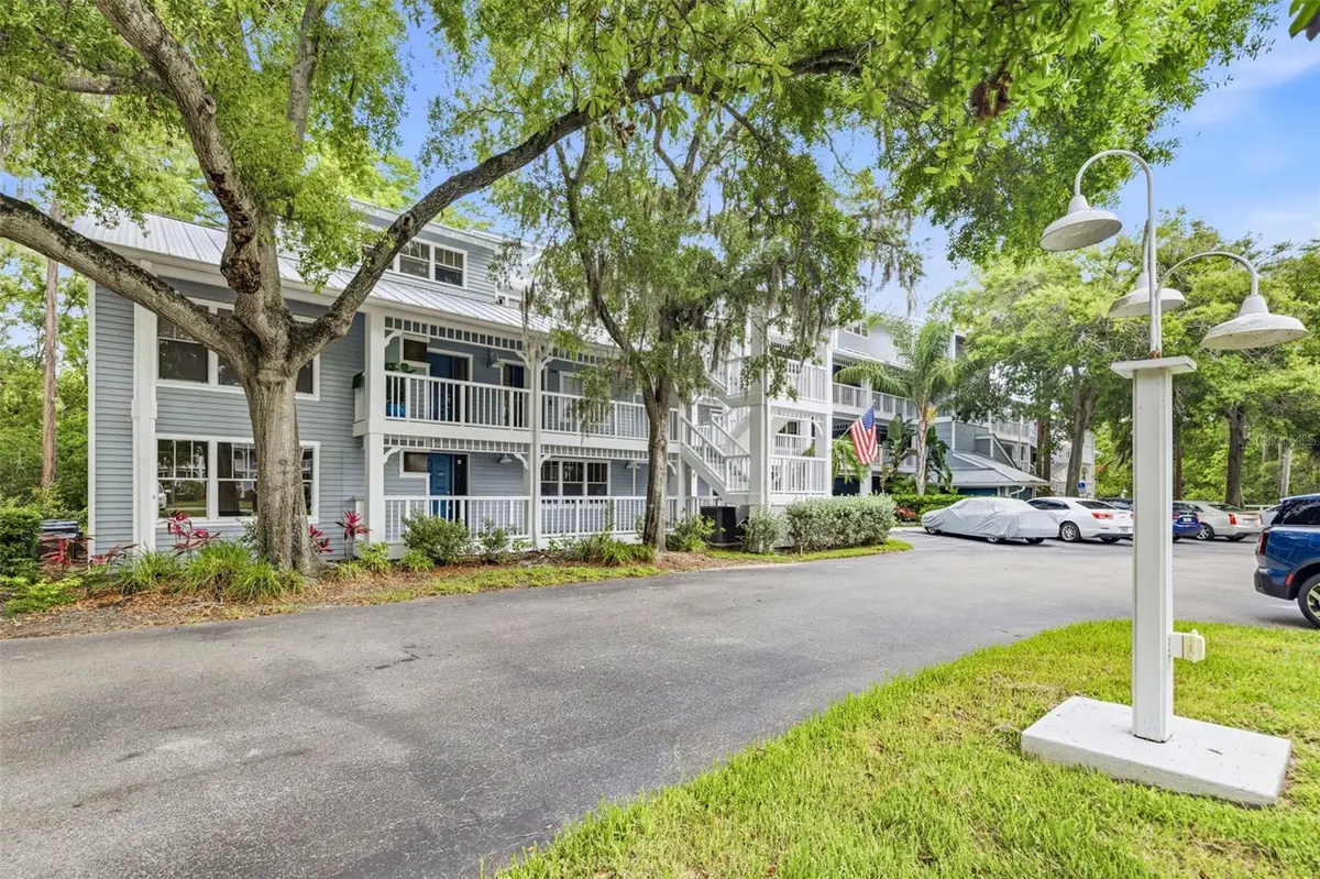 2533 DOLLY BAY DR #105, Palm Harbor, FL 34684