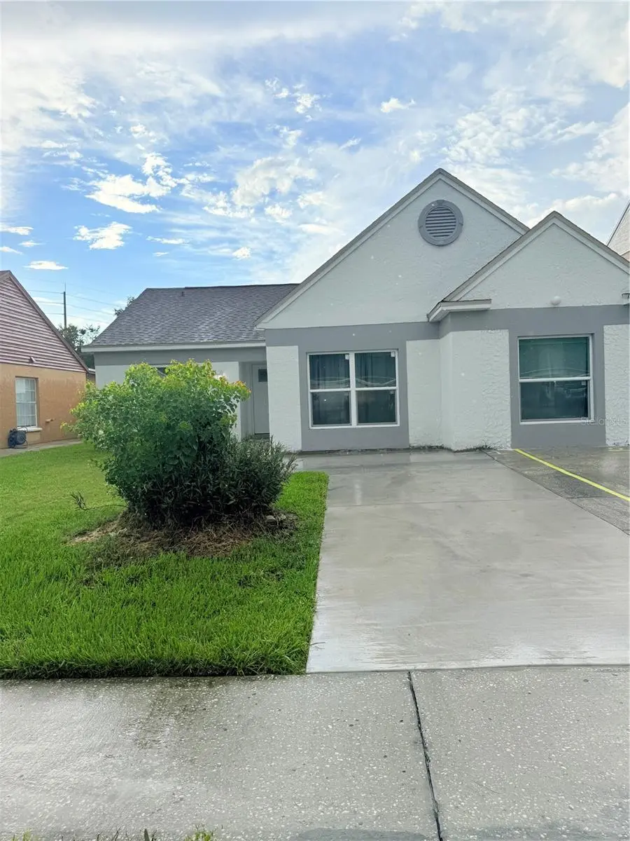 2130 REDLEAF DR, Brandon, FL 33510
