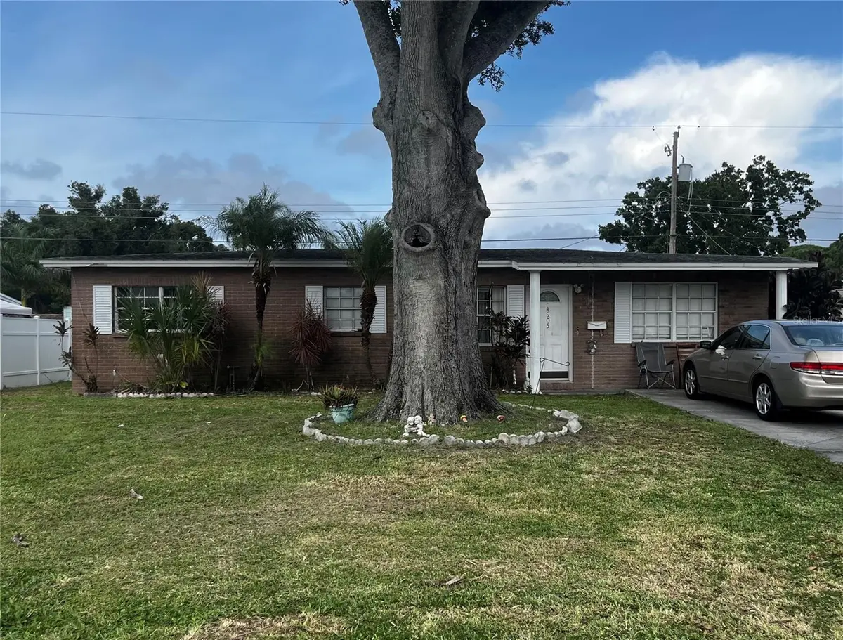4905 ELDORADO DR, Tampa, FL 33615
