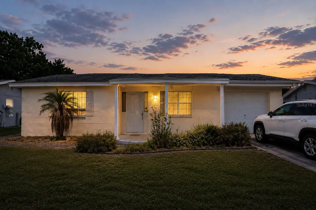 1024 VIKING DR, Holiday, FL 34691