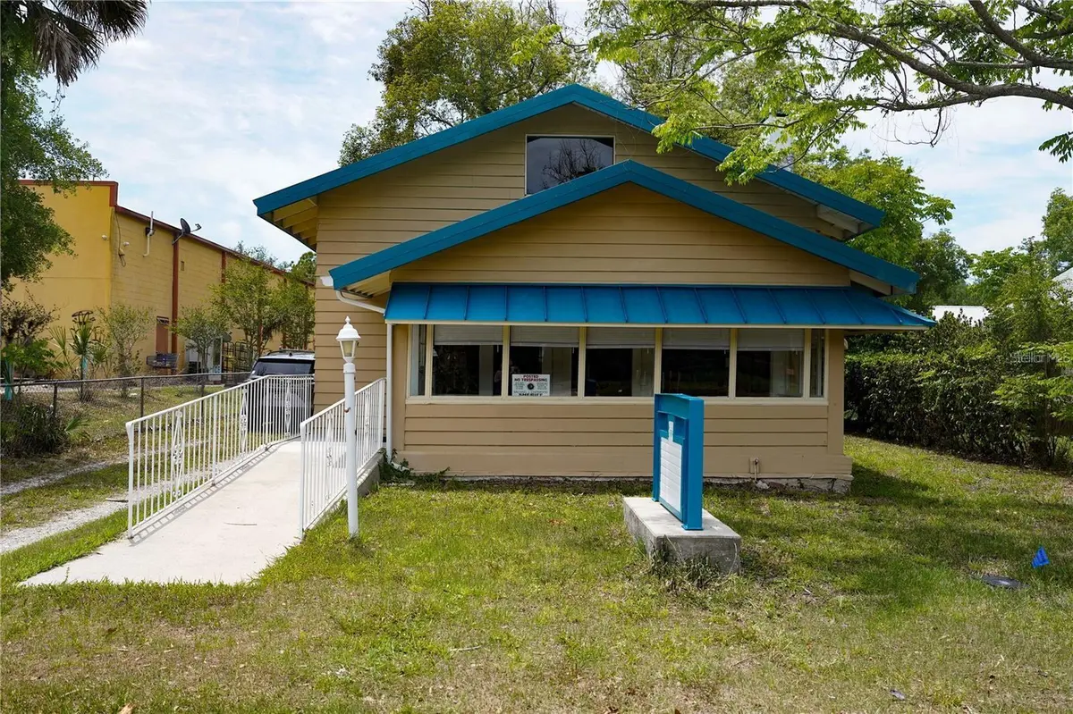 1004 TALTON AVE, Deland, FL 32720