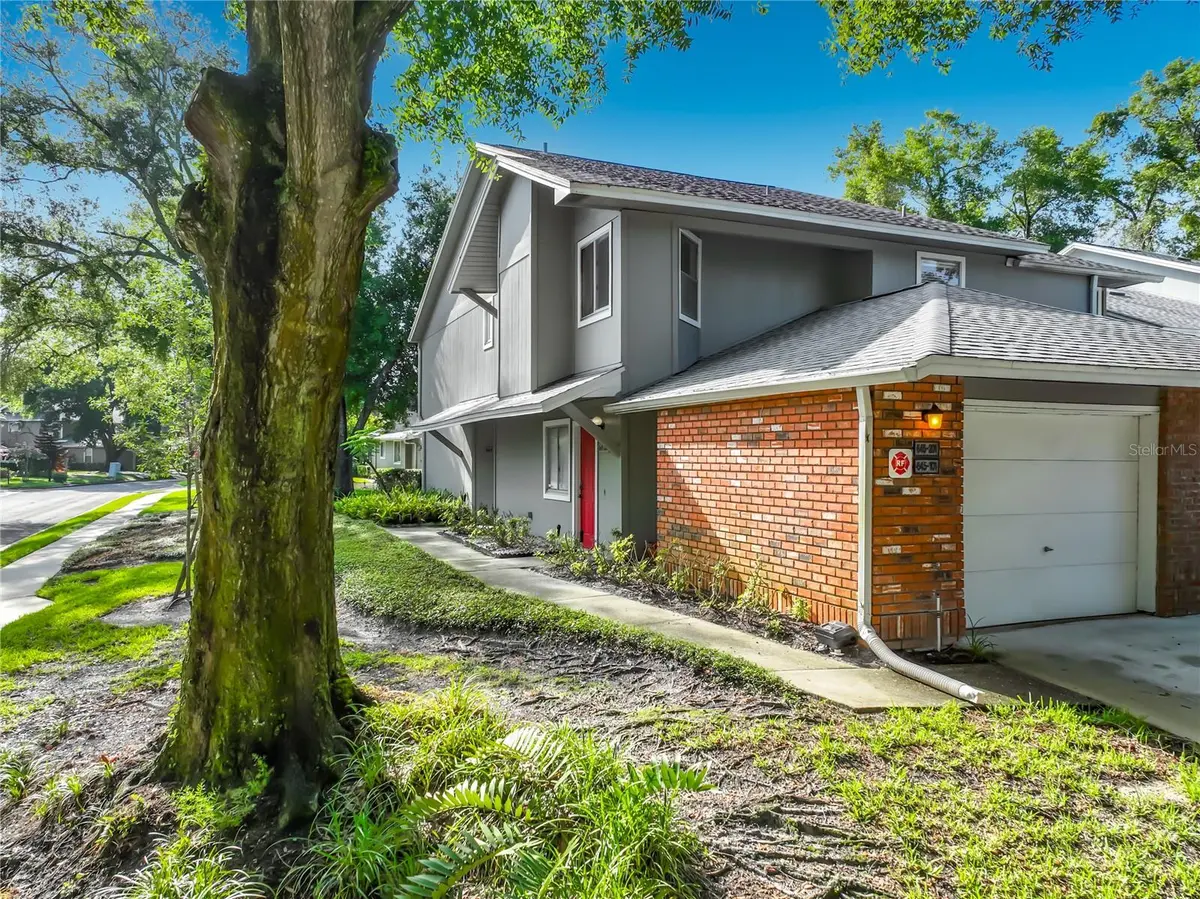 645 LAUREL OAK LN #201, Altamonte Springs, FL 32701