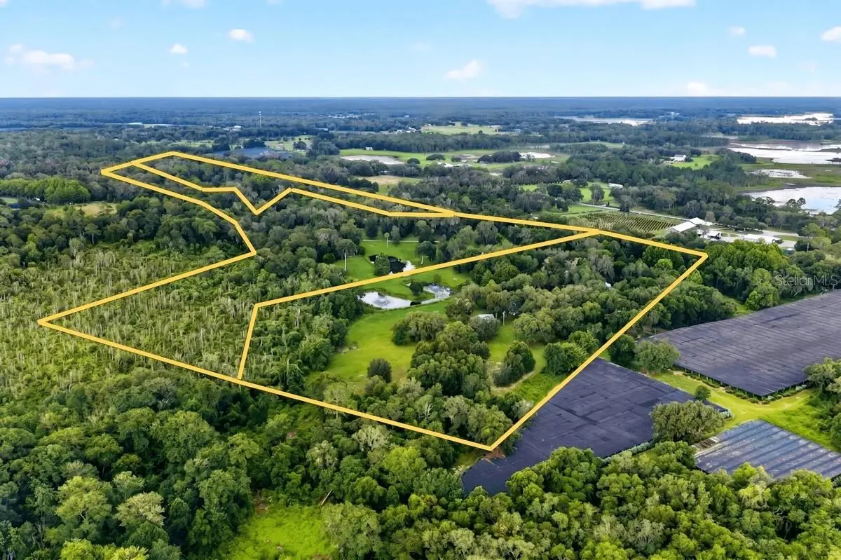1980 LAKE HIRES RD, De Leon Springs, FL 32130