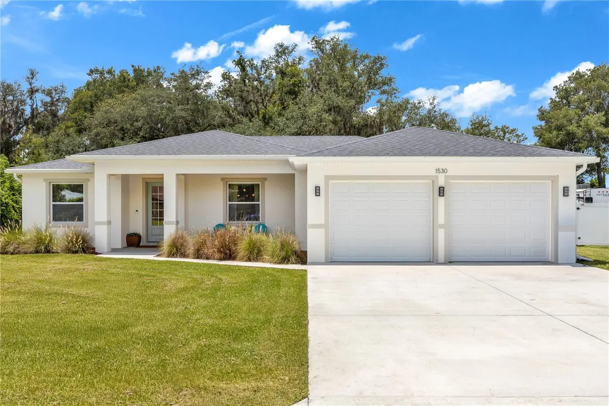 1530 PERIWINKLE AVE, Deland, FL 32724