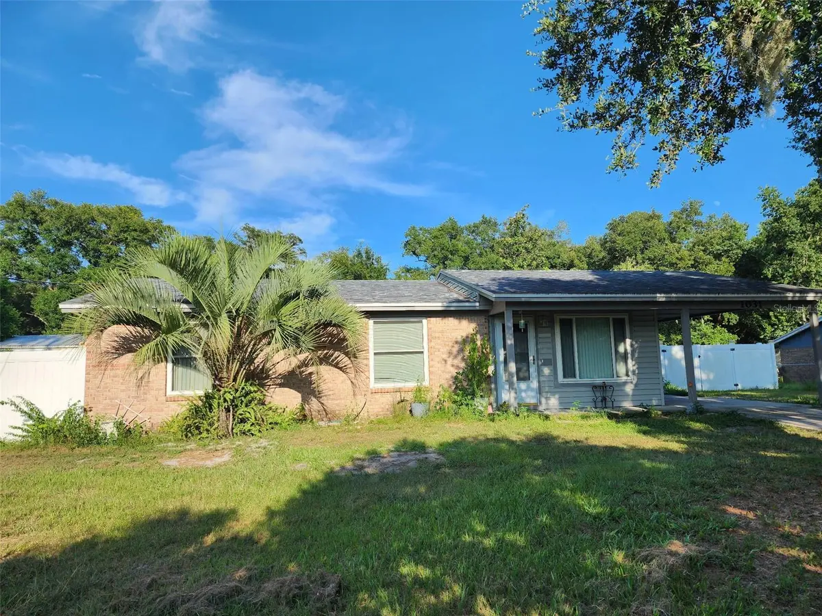 1031 LAKE HELEN OSTEEN RD, Lake Helen, FL 32744
