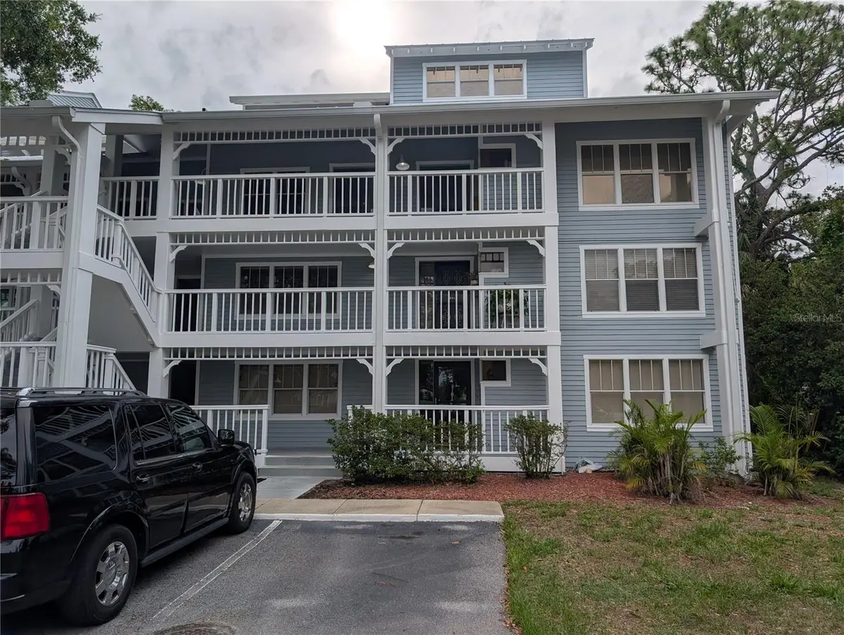 2577 DOLLY BAY DR #302, Palm Harbor, FL 34684
