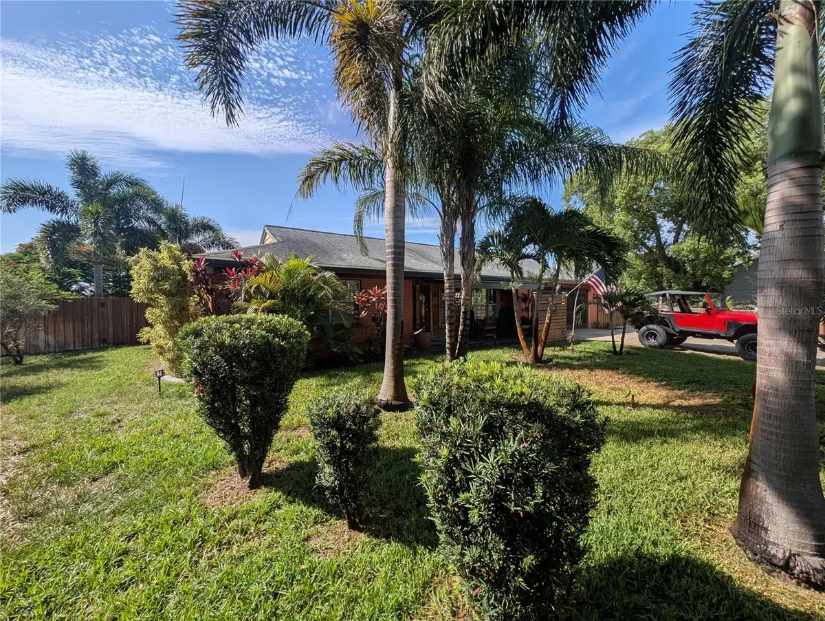 3849 EDGEMONT DR, New Port Richey, FL 34652