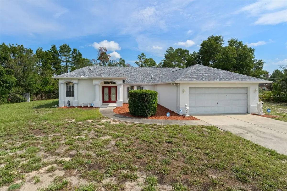 7401 BLACKBIRD AVE, Weeki Wachee, FL 34613