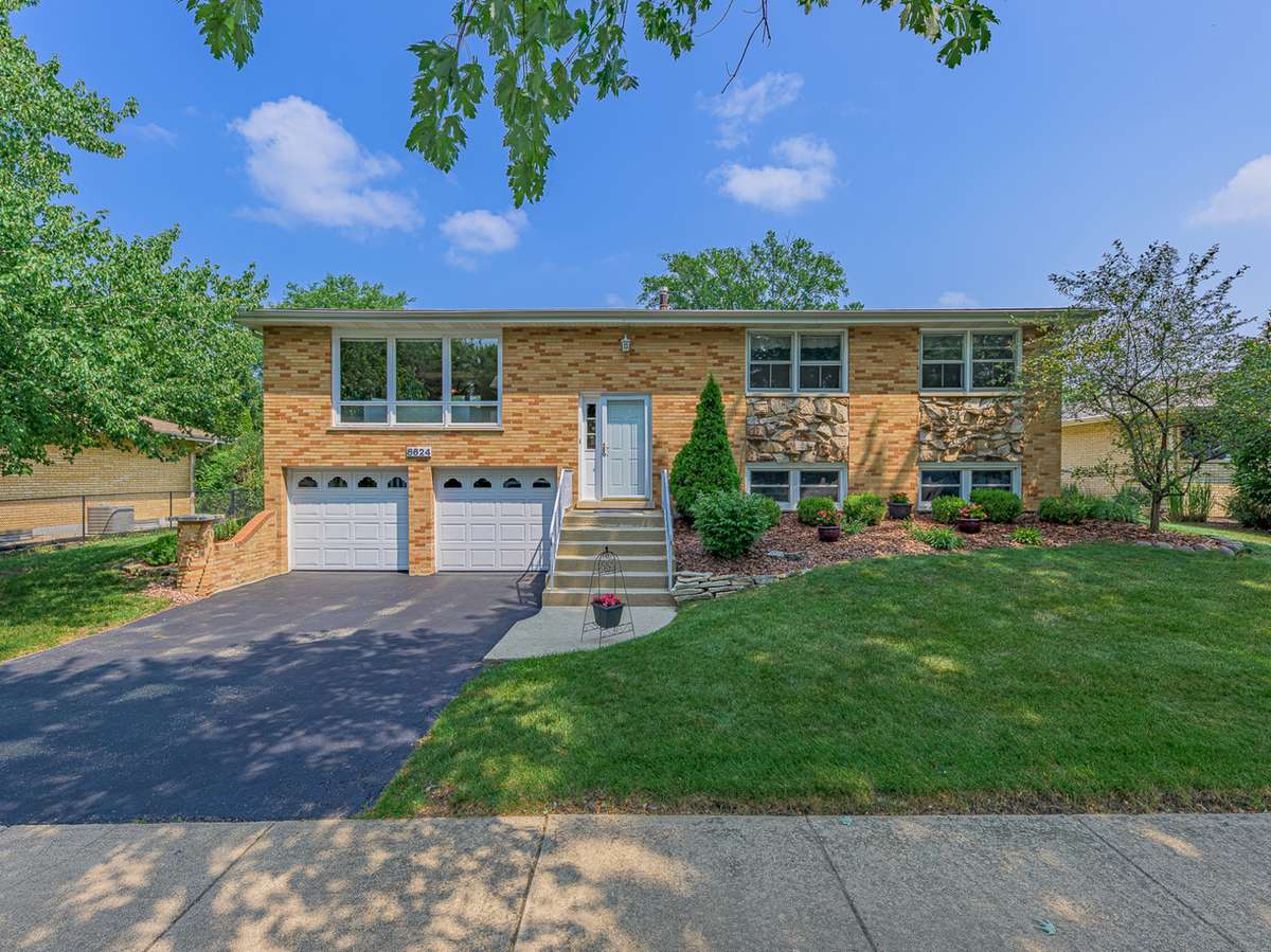 8624 W 145th ST, Orland Park, IL 60462