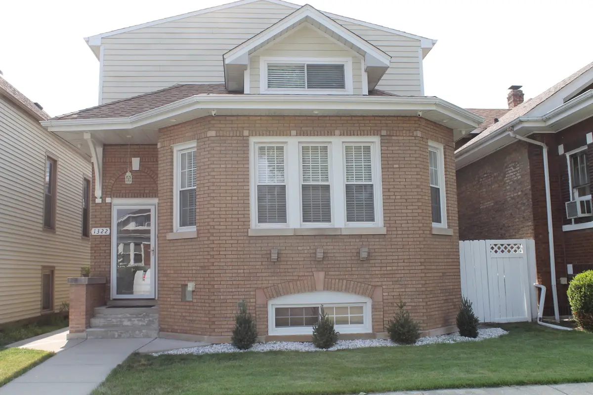 1322 Euclid AVE, Berwyn, IL 60402