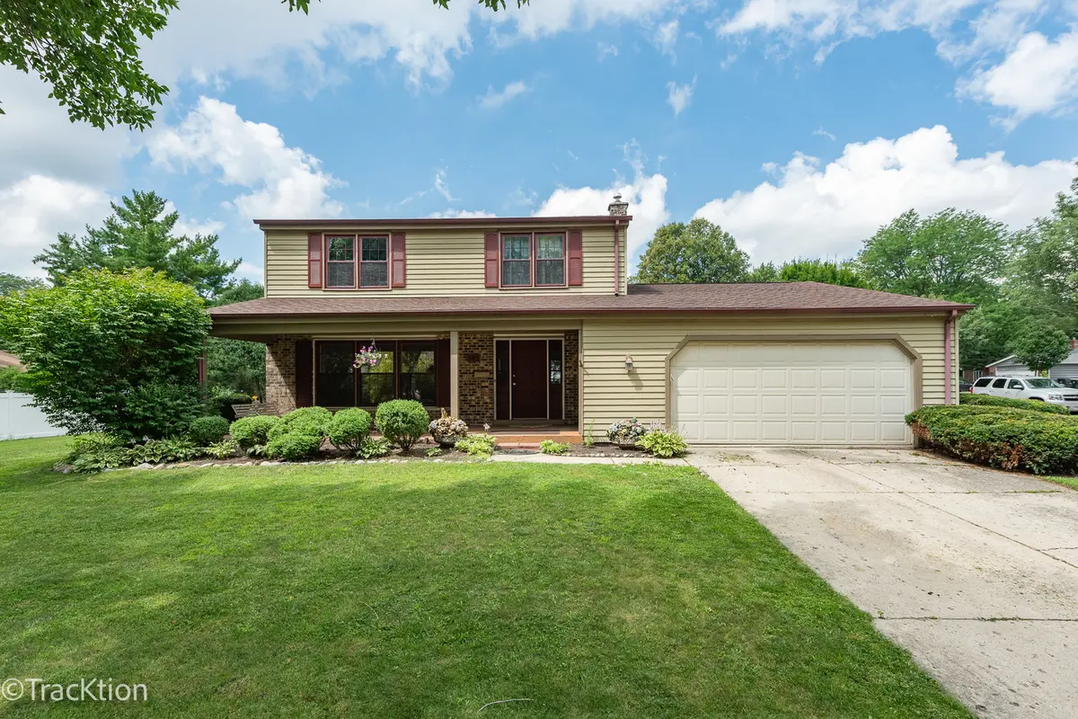 345 S Birchwood DR, Naperville, IL 60540