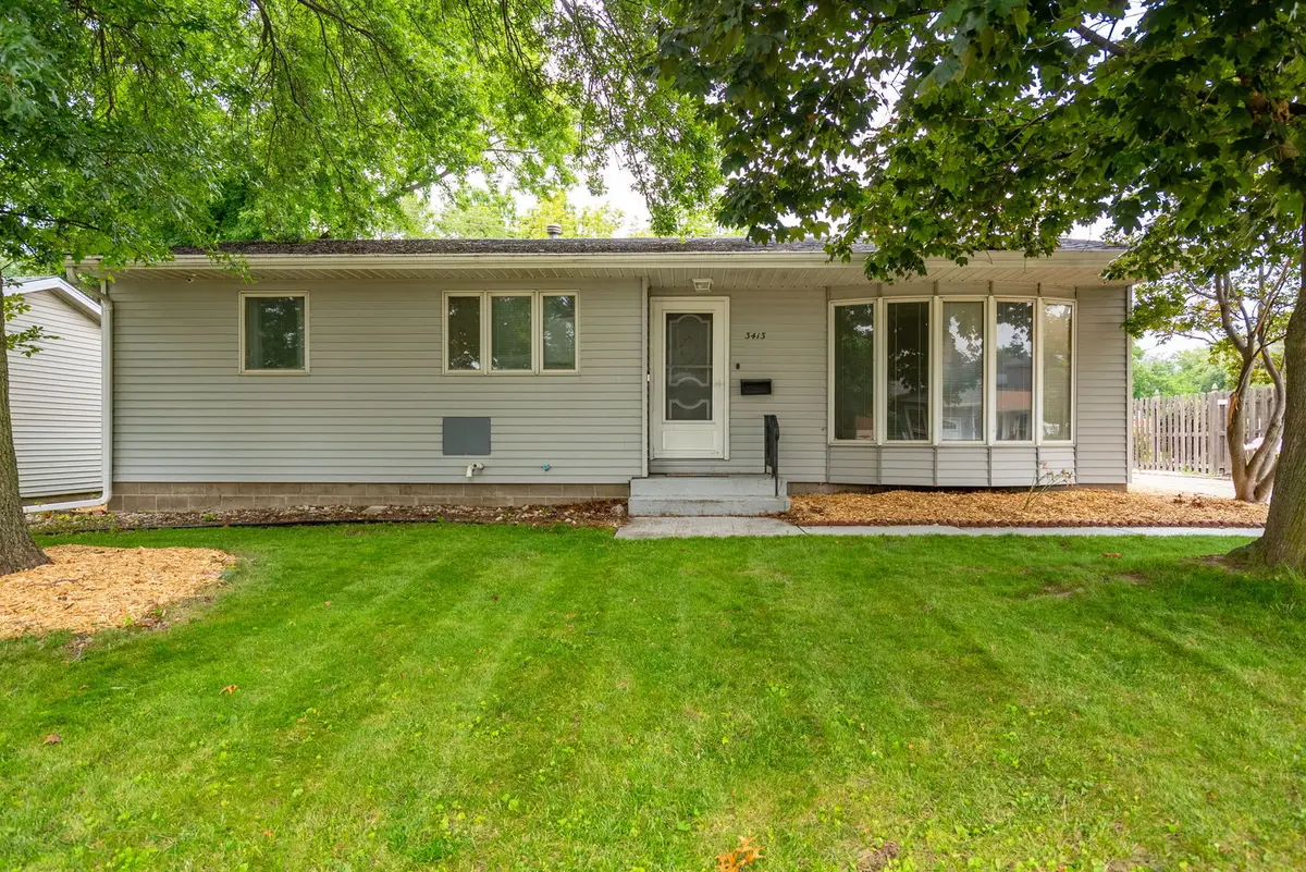 3413 34th AVE, Moline, IL 61265