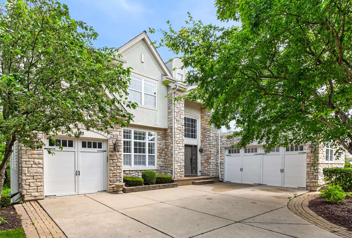 1113 Ashley LN, Inverness, IL 60010