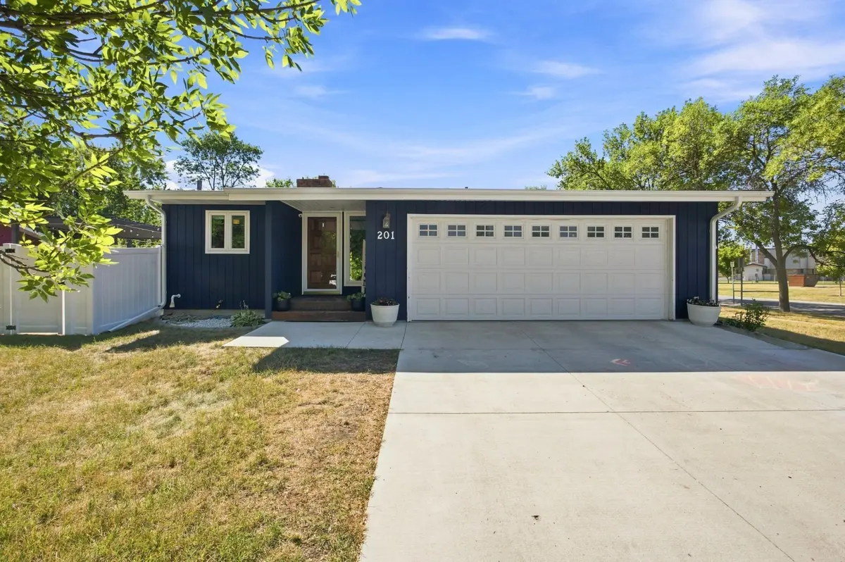 201 11th AVE E, West Fargo, ND 58078