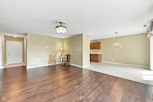 1707 Brookview DR, Brownsburg, IN 46112