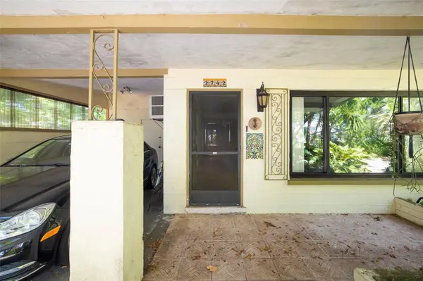 2742 S EAST AVE, Sarasota, FL 34239