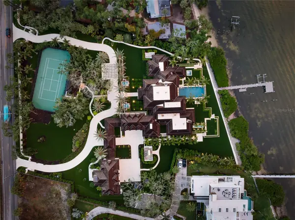 8501 MIDNIGHT PASS RD, Sarasota, FL 34242